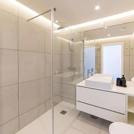 Apartment Lusiadas 53 5 D - Beautiful River View *