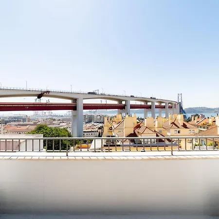 Apartment Lusiadas 53 5 D - Beautiful River View Lisbon