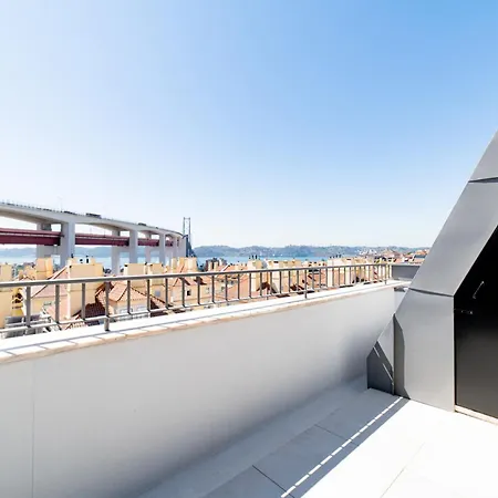 Lusiadas 53 5 D - Beautiful River View * Lissabon