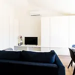 Lusiadas 53 5 D - Beautiful River View *