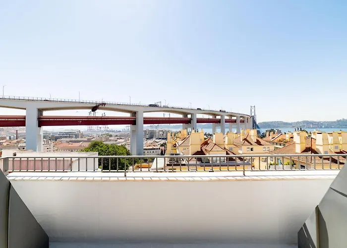 Appartamento Lusiadas 53 5 D - Beautiful River View Lisbona